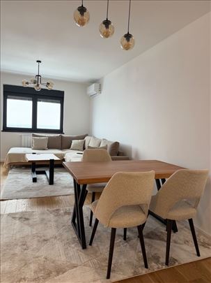 Centar Hala pionir nov stan i zgrada izdavanje 