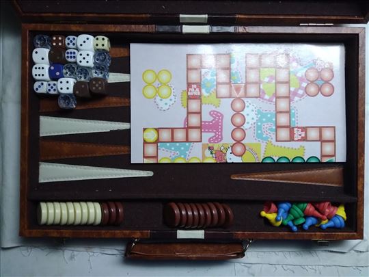 drustvena igra Cyprus:Ne ljuti se covece i mice u 