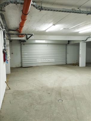 Garažna mesta na Staroj Karaburmi