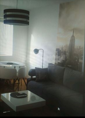 Garsonjera kod Bogoslovije (Omladinski stadion)