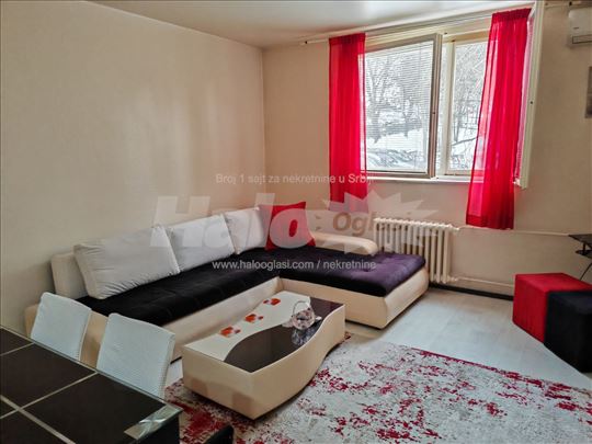 Garsonjera, Vukasovićeva 