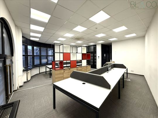 Hq u centru Beograda: samostojeća zgrada 1.139 m² 