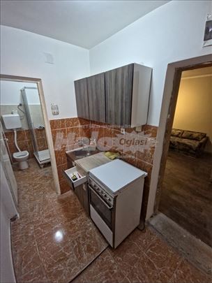 Izdajem garsonjere u Zemunu