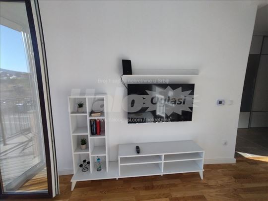 Izdajem stan na Zlatiboru na duži period