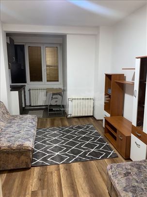 Izdajem stan Preševska 77,Beograd,42m2
