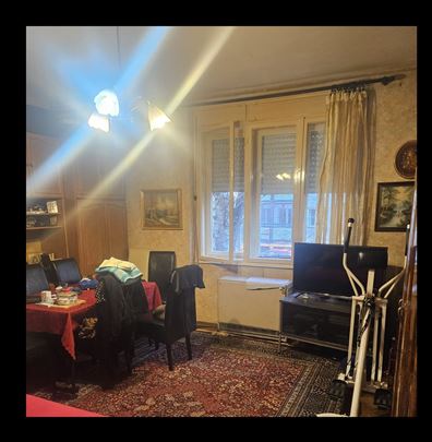 Njegoseva, Krunski venac, parking mesto!