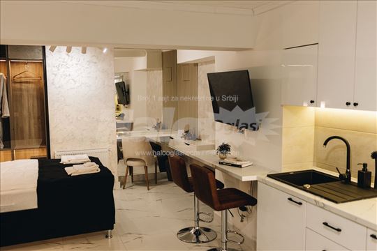 Luksuzan stan na dan – top lokacija - retka ponuda