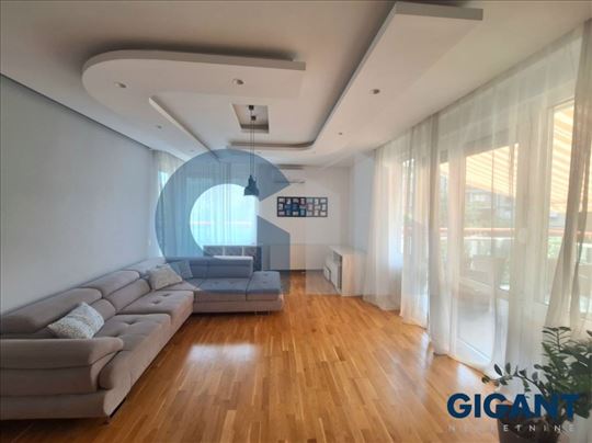 Park apartmani, 98m2, II, cg