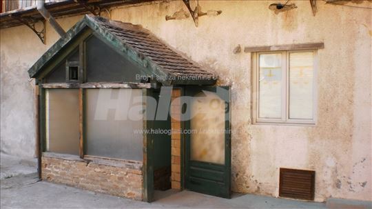 Poslovni prostor u strogom centru grada