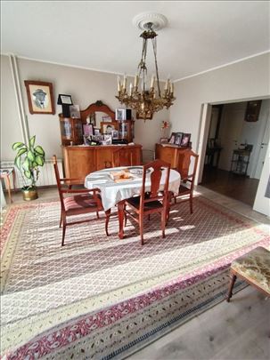 TOP,Ustanička,svetao,3,5 sobe,dve terase,namešten 