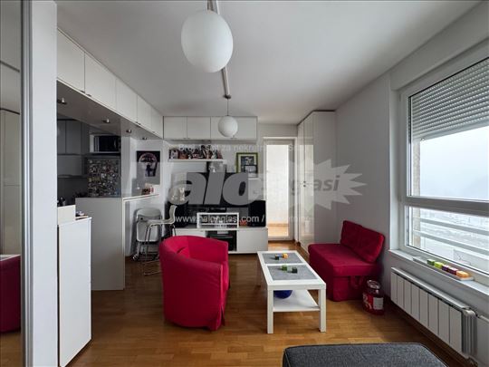 Blok 67, 0.5 garsonjera, 31 m²