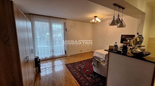 Bulbulder, I, cg, odličan, useljiv