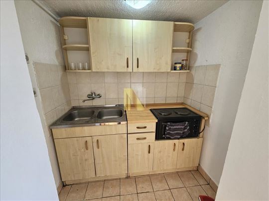 Centar, Vladike Platona, namešten stan