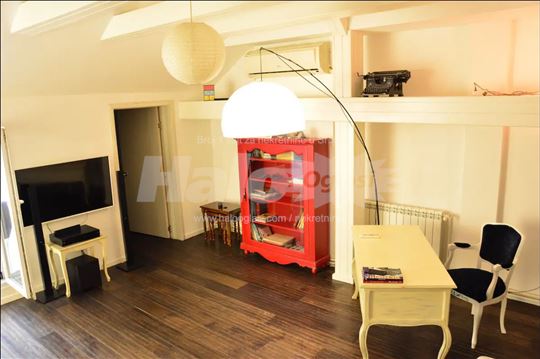 Ekskluzivan trosoban stan - Topolska Vračar