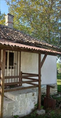 Hitno! Na prodaju plac u blizini Kosmaja 