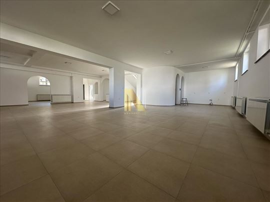 Izdaje se potpuno nov poslovni prostor (210m2)