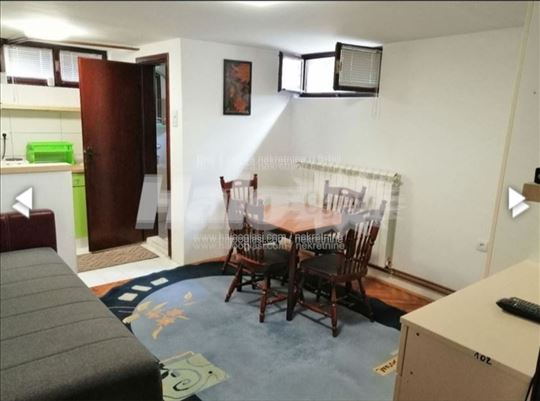 Izdajem stan na Altini