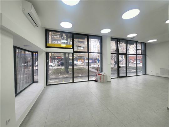 Kod Vera  renoviran odmah useljiv lokal