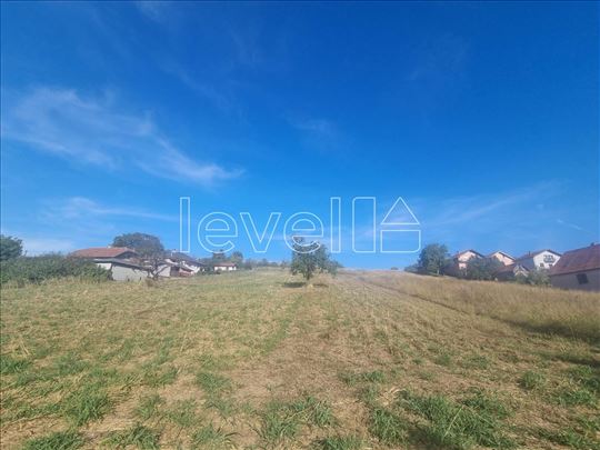 Plac,Petrovaradin,Petrovaradin,kv: 551.00, € 55100