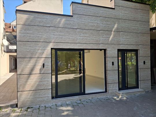 Poslovni prostor 93m², Obrenovac (CENTAR)