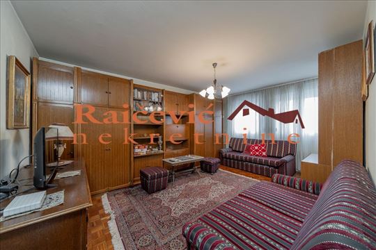 Retenzija, Dzona Kenedija, 2.0, 64 m2