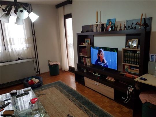 Retko u naselju Gaj, velik povoljan stan