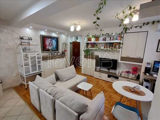 Stan,Novi Sad,Grbavica,kv: 42.00, € 150000