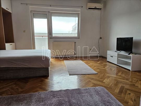 Stan,Novi Sad,Grbavica,kv: 53.00, € 143000