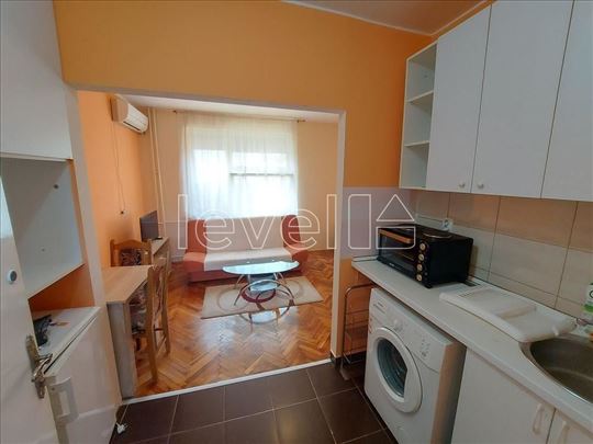 Stan,Novi Sad,Podbara,kv: 19.00, € 68000