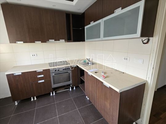 Stan,Novi Sad,Železnička Stanica,kv: 32.00, € 8000