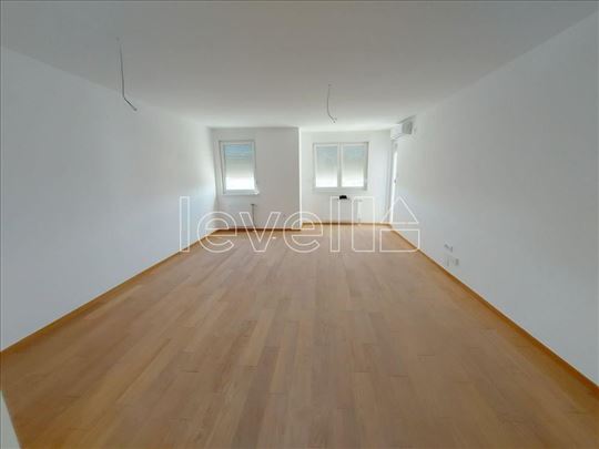 Stan,Petrovaradin,Petrovaradin,kv: 89.00, € 171770