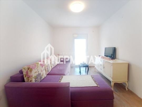 Surčin 2.0 - prelep stan