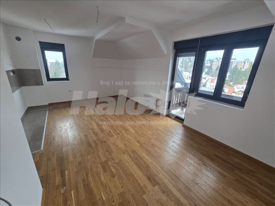 Тeretana*recepcija*SPA - Uknjižen i nov