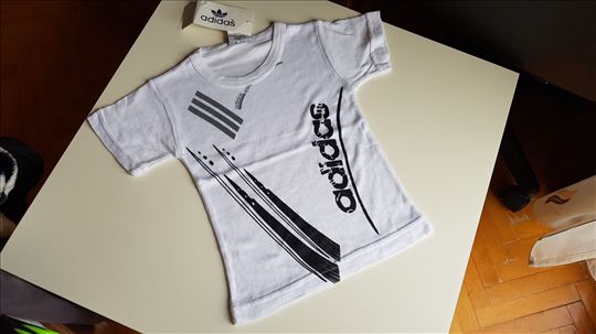 Adidas sorc + majica vel.86 Novo!
