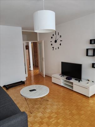 Bežanijska kosa, dvosoban, odmah useljiv