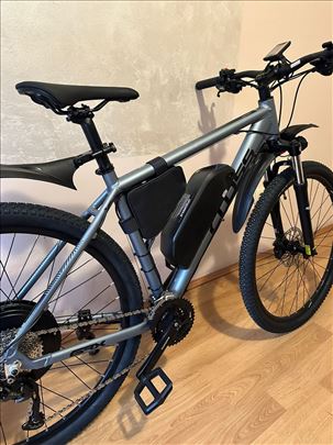 Elektricni bicikl 1kw dve baterije iznajmljivanje