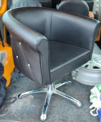 Frizerska stolica "SEVILLE" hidraulicna 360°