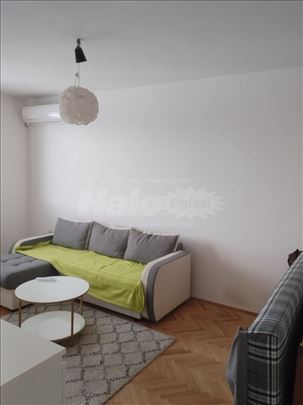 Jednosoban stan kod okretnice na Karaburmi