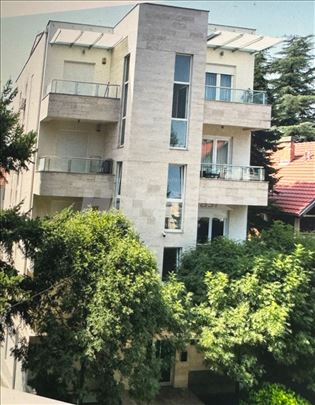 Lux stan u blizini Kosutnjaka