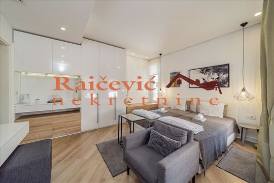 Retko, namesten, pesacka zona