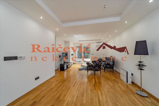 Vozdovacka crkva, odlican 4.0 dupleks sa garazom!