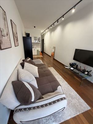 Stan kod Hrana Svetog Save