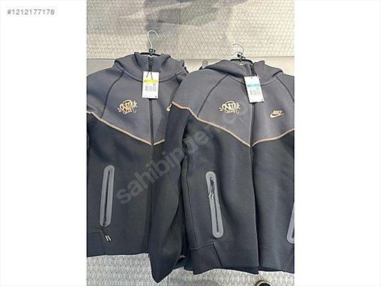 Tech Fleece SynaWorld