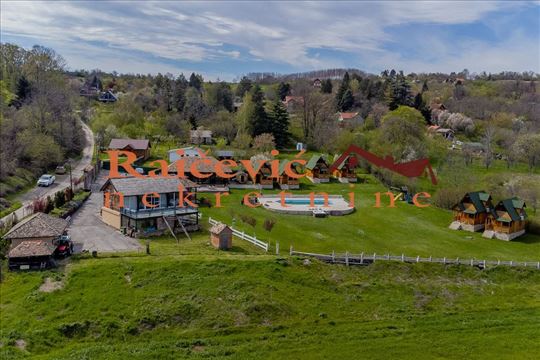 Uspesan biznis + mogucnost hotela (11 000 m2)