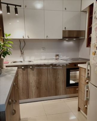 Vidikovac namesten  3 sobe + radna soba od lodje