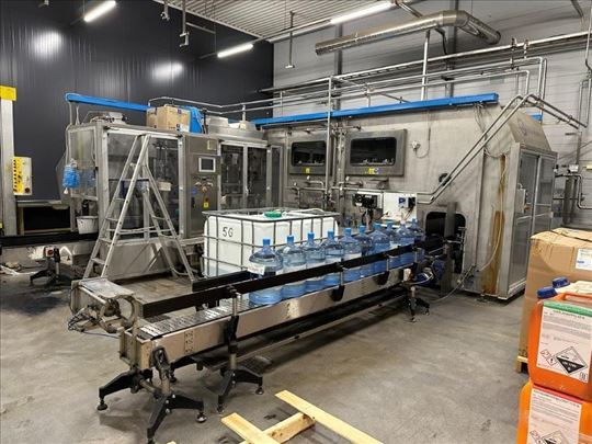 Bardi - linija za punjenje vode 800 x 18,9 L