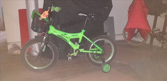 Biciklica sa pomoćnim točkovima