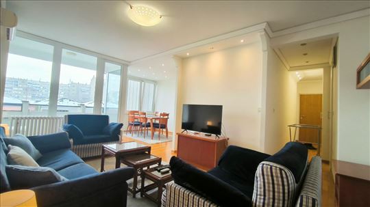 Blok 22 ,80m2, 3.0,Odličan, Dvorišni bez buke