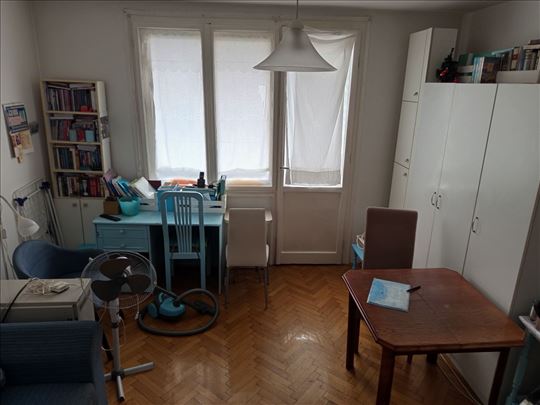 Cvijiceva 1.0 stan 31m na III spratu sa liftom