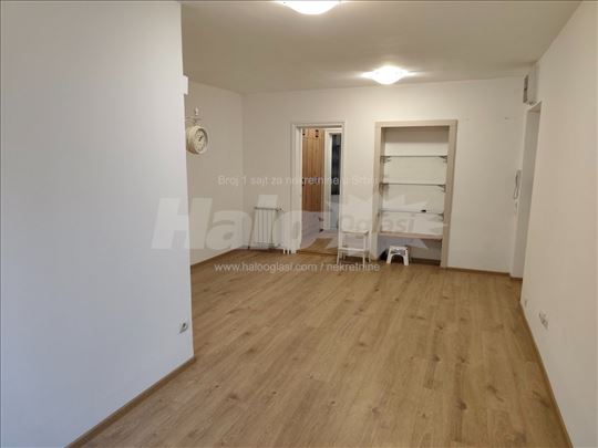 Desanke Maksimovic, kod Pravnog fakulteta